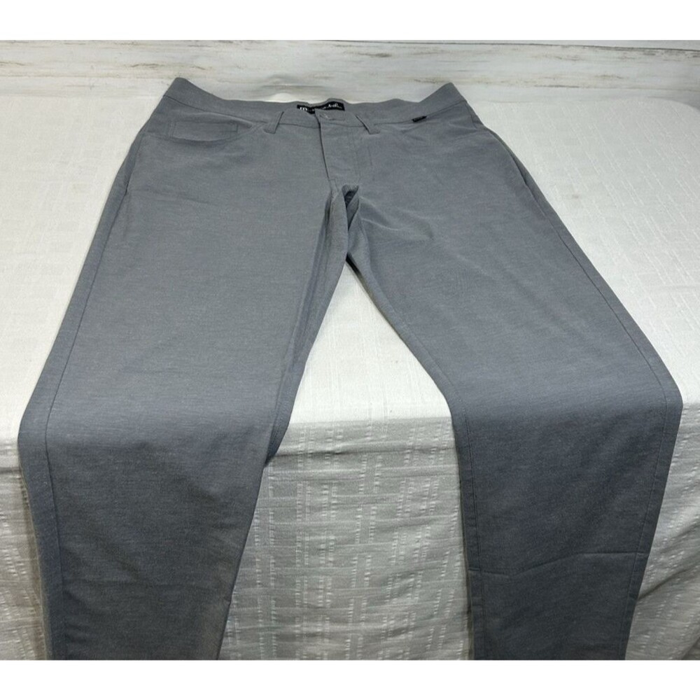MINTY! TRAVIS MATHEW 32 x 32 Mens Light Weight Gray Golf Pant Poly Stretch slack